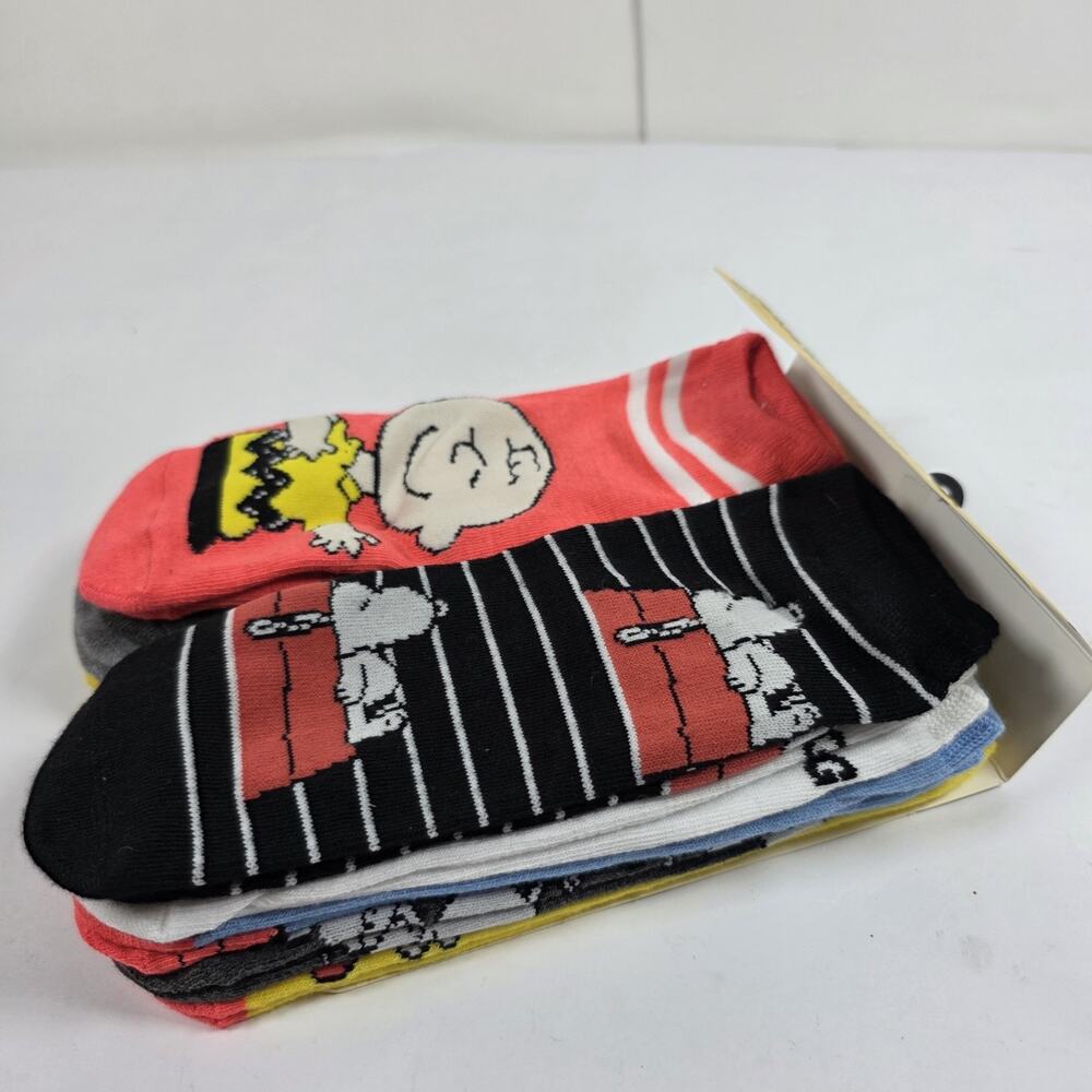 PEANUTS Women's 10 Pair Pack Low Cut Socks Shoe Size 4-10 New Snoopy - Picture 10 of 10